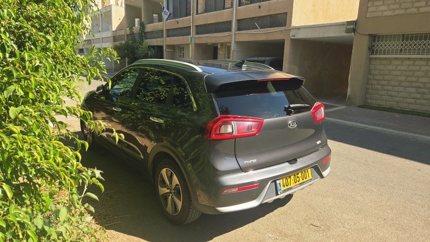 קיה נירו