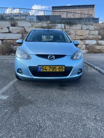 מודעת רכב מאזדה 2