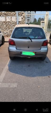 טויוטה יאריס