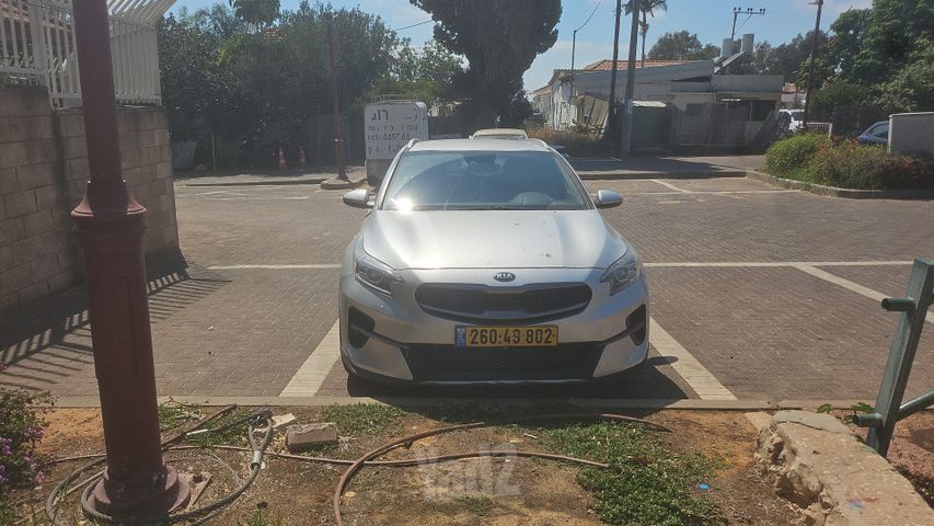 מודעת רכב קיה XCeed