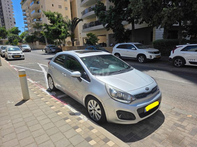 מודעת רכב קיה ריו