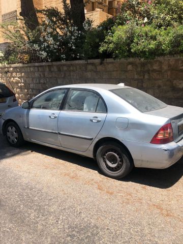 טויוטה קורולה