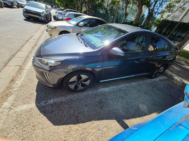 יונדאי איוניק