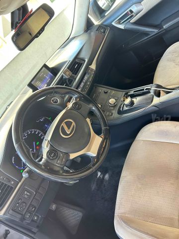 לקסוס CT