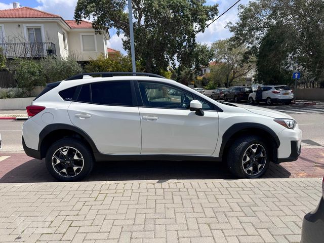 סובארו XV
