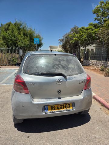 טויוטה יאריס