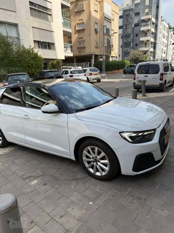 מודעת רכב אאודי A1
