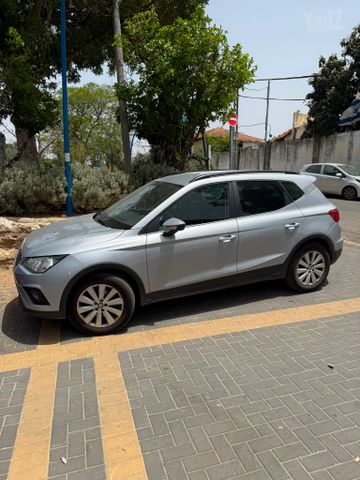 סיאט ארונה