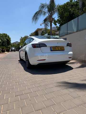 טסלה מודל 3