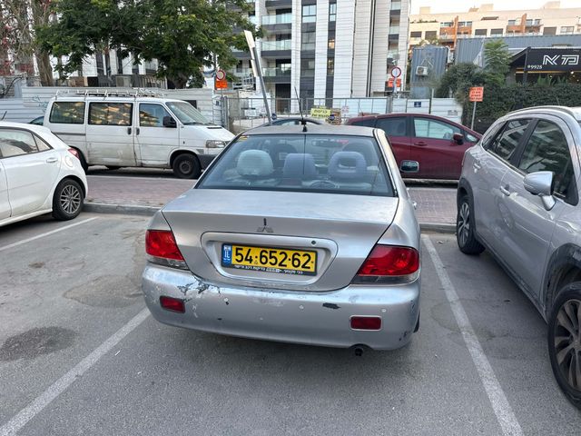 מיצובישי לנסר