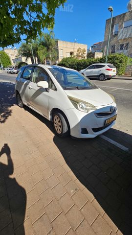 טויוטה ורסו-S