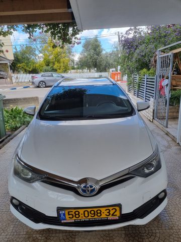טויוטה אוריס
