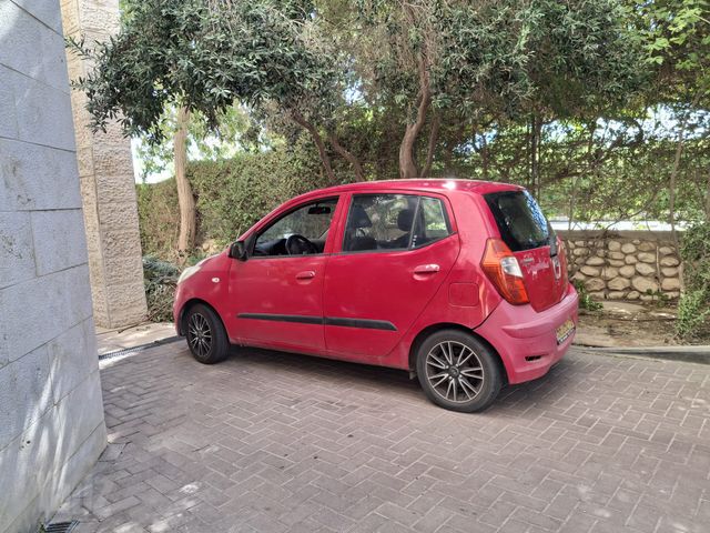 יונדאי i10