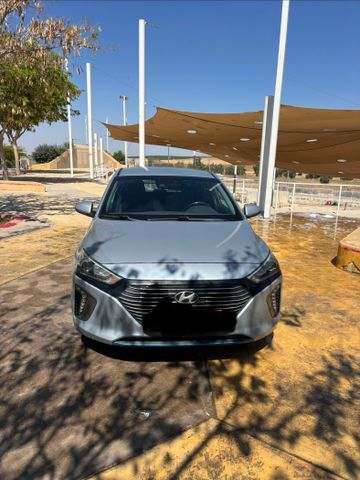 יונדאי איוניק