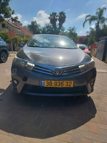 טויוטה קורולה
