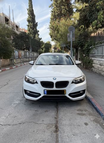 מודעת רכב ב מ וו סדרה 2