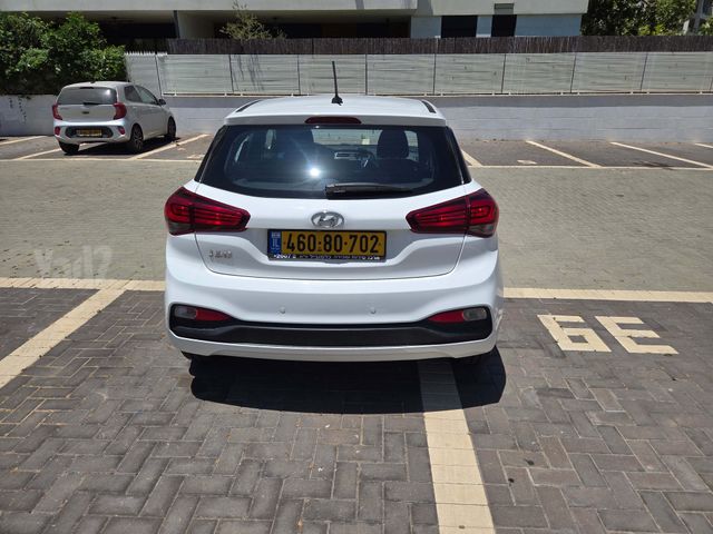 יונדאי i20