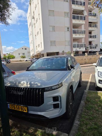 ג'אקו J7