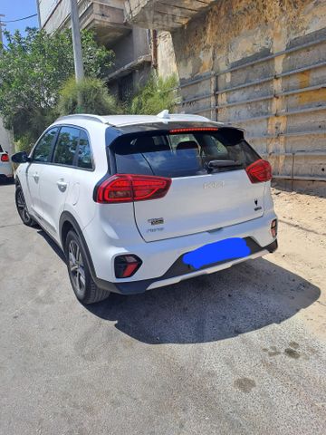 קיה נירו