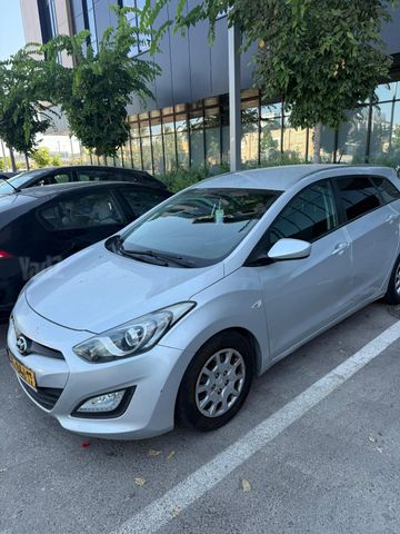 יונדאי i30