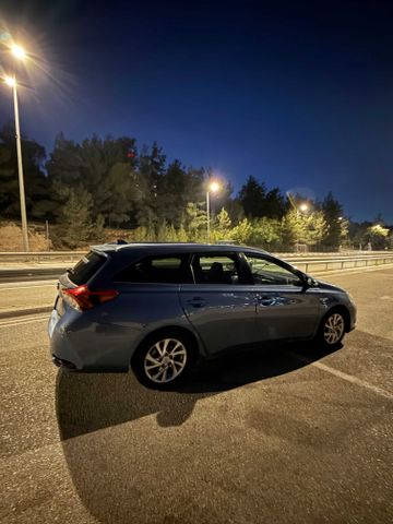 טויוטה אוריס