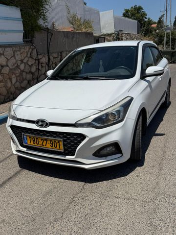 יונדאי i20