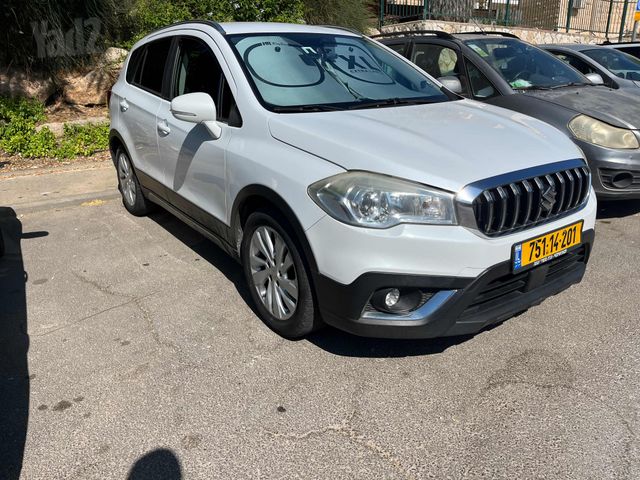 סוזוקי קרוסאובר