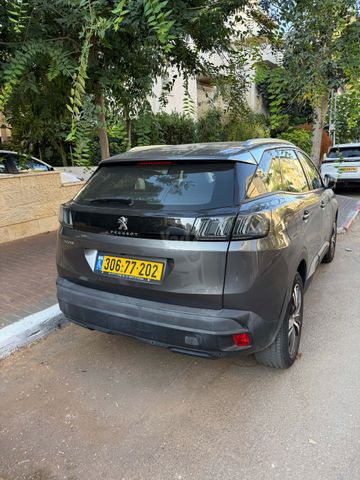 פיג'ו 3008