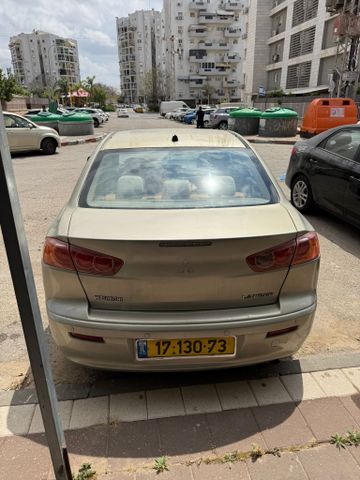 מודעת רכב מיצובישי לנסר