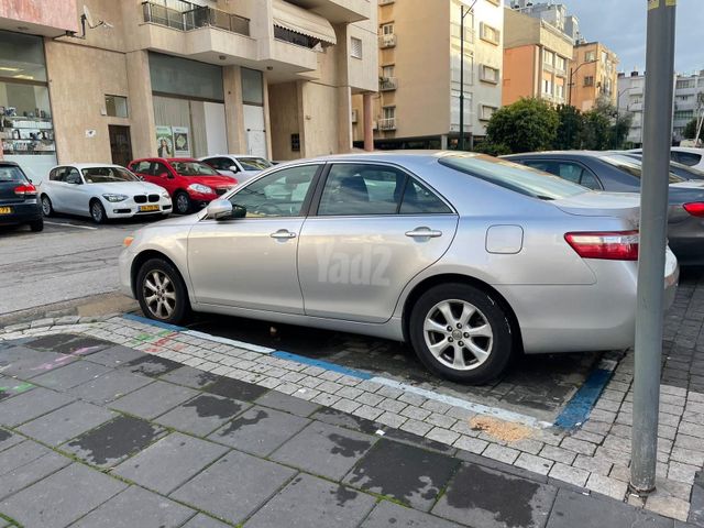 מודעת רכב טויוטה קאמרי
