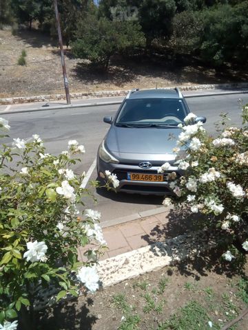 יונדאי I20 קרוס
