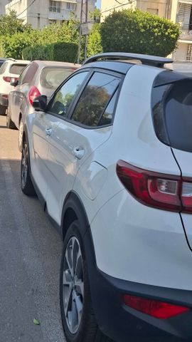 מודעת רכב קיה סטוניק