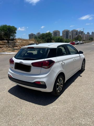 יונדאי i20