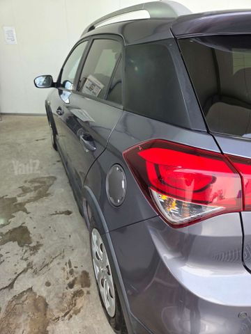 יונדאי I20 קרוס