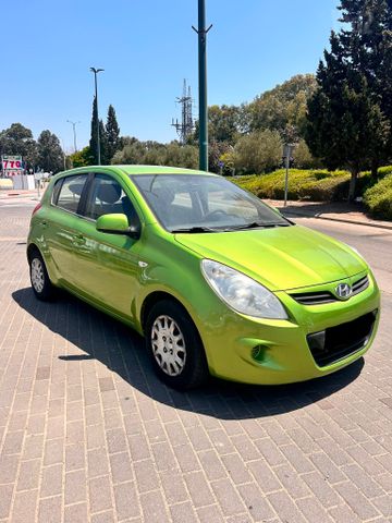 מודעת רכב יונדאי i20