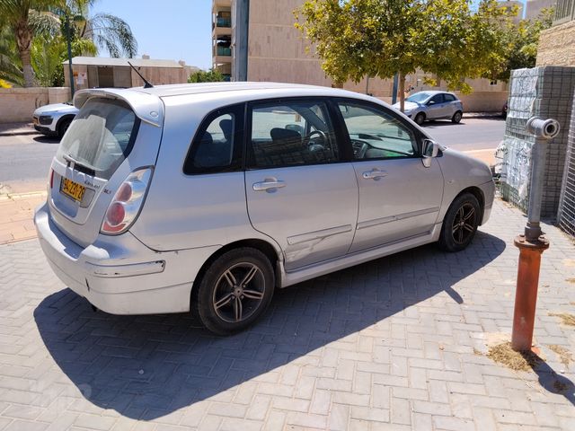 סוזוקי ליאנה