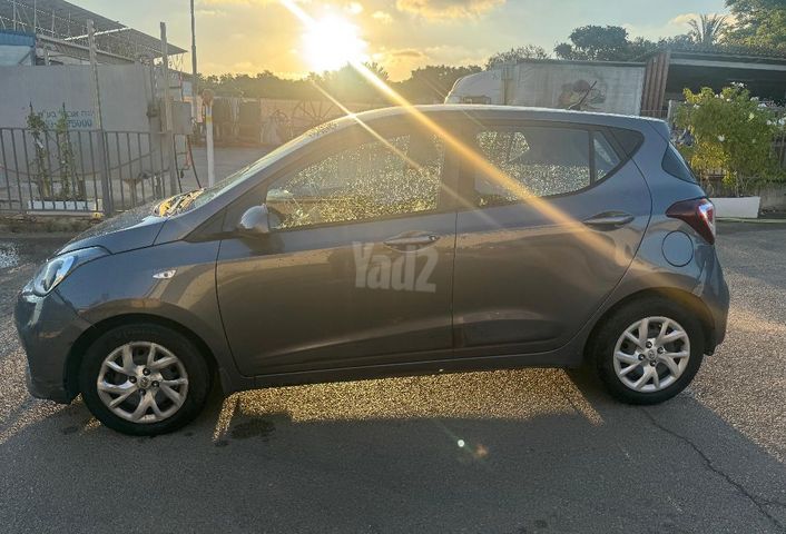 יונדאי i10