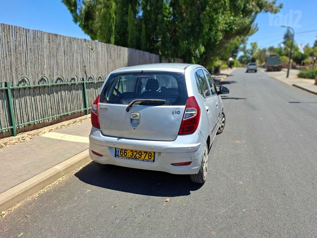 יונדאי i10
