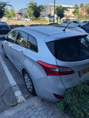 יונדאי i30