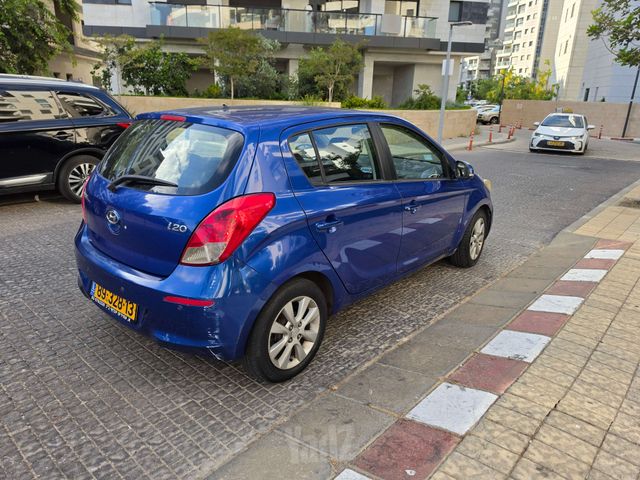 יונדאי i20