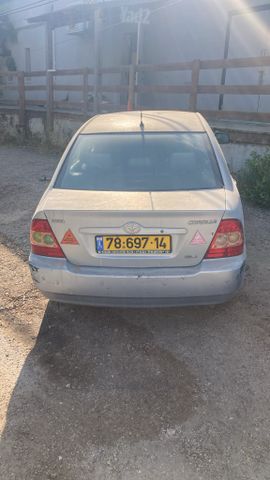 טויוטה קורולה