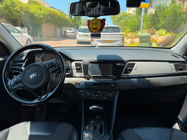 קיה נירו
