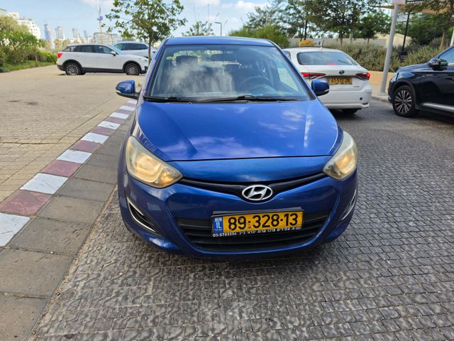 יונדאי i20