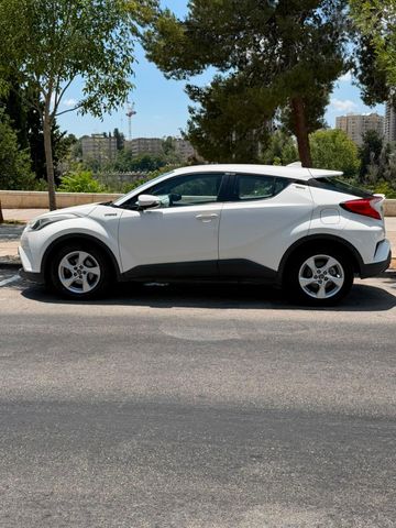טויוטה C-HR
