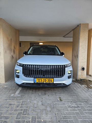 ג'אקו J7