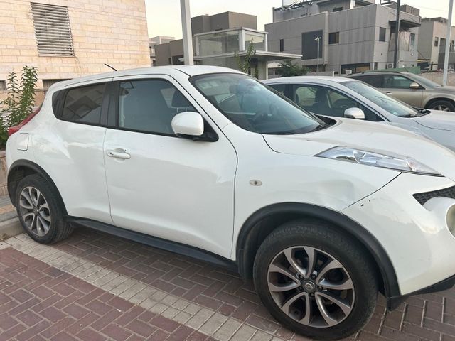 ניסאן ג'וק