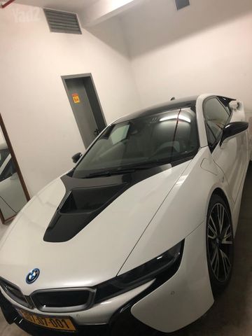 מודעת רכב ב מ וו i8