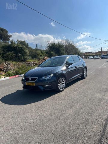 מודעת רכב סיאט לאון