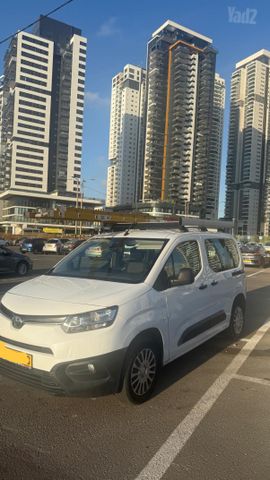 מודעת רכב טויוטה פרואייס סיטי