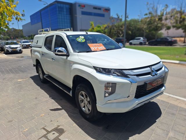מיצובישי טרייטון / L200